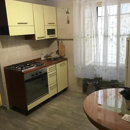 Apartment Center Neno Split